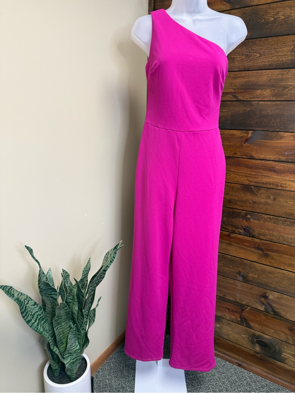 Asymmetric One-Shoulder Wide-Leg Jumpsuit in Bright Fuchsia Crystal Sky Size S